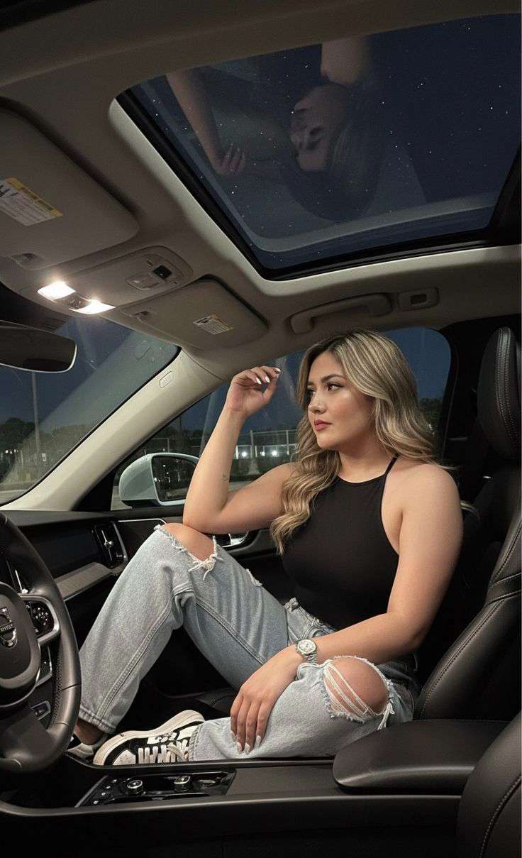 Book Girl for Night in Pakistan – bright preview shot for faster selection – Pakistan (Lahore, Islamabad, Karachi & more) – photo 15 of 15